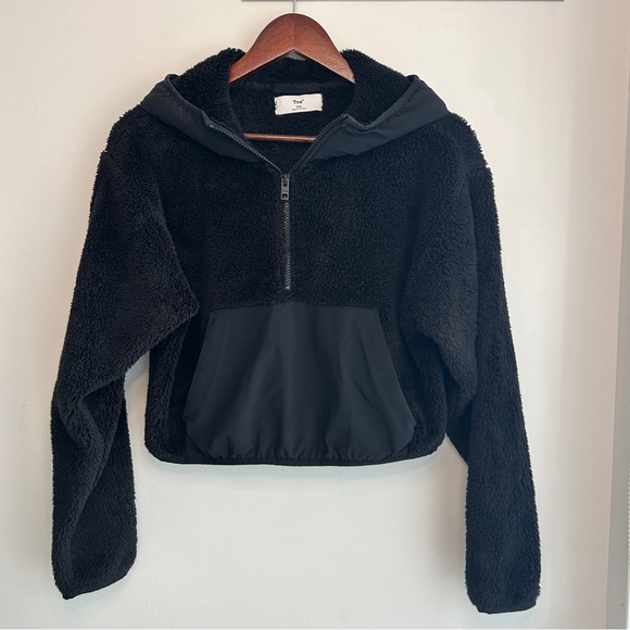 TNA Aritzia Black Keaton Hoodie - Picture 2 of 5